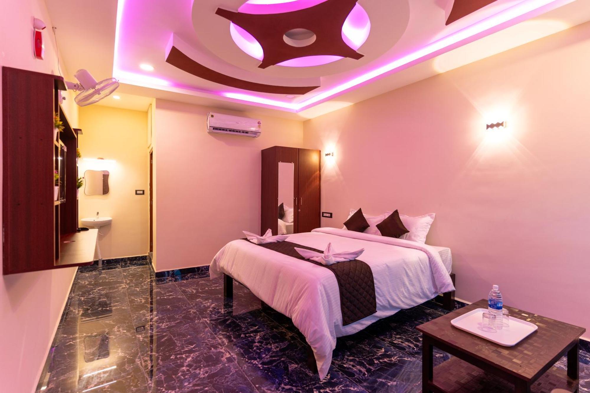 Auro Beach Resort Pondicherry Esterno foto