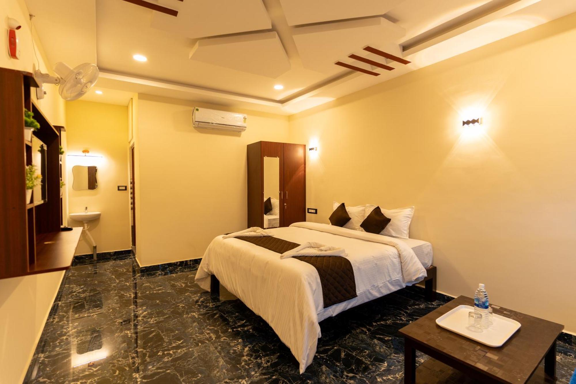 Auro Beach Resort Pondicherry Esterno foto
