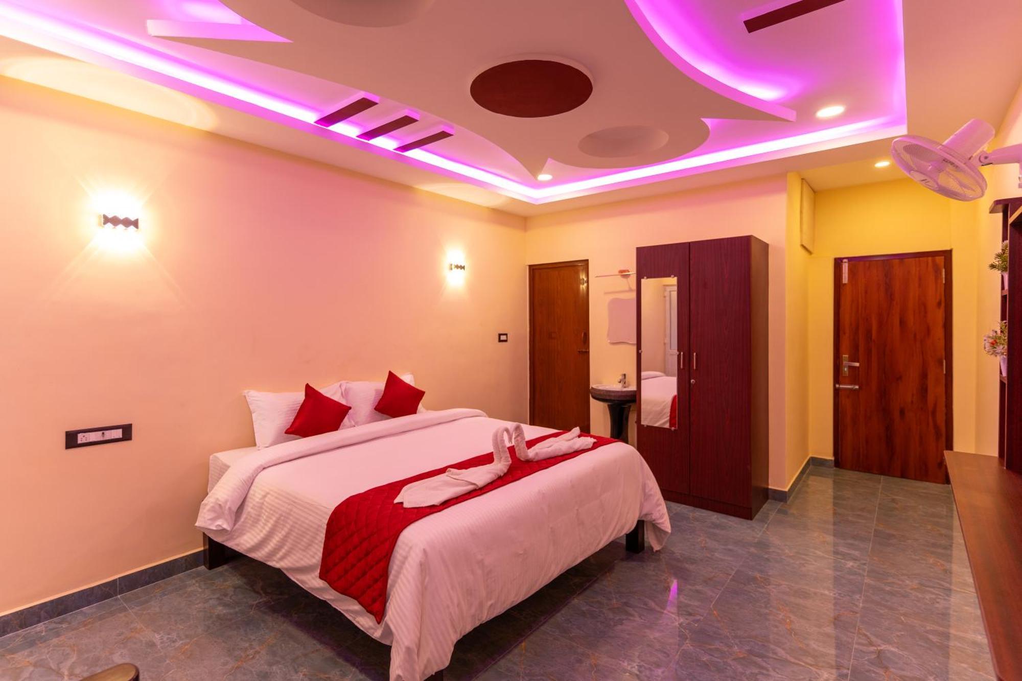Auro Beach Resort Pondicherry Esterno foto
